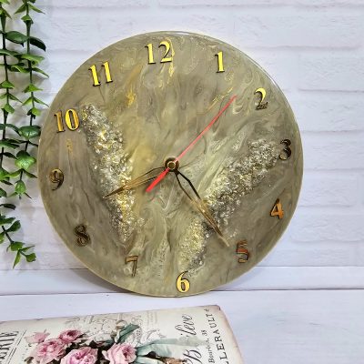 دوره ساعت رزینی و کار روی ام دی اف